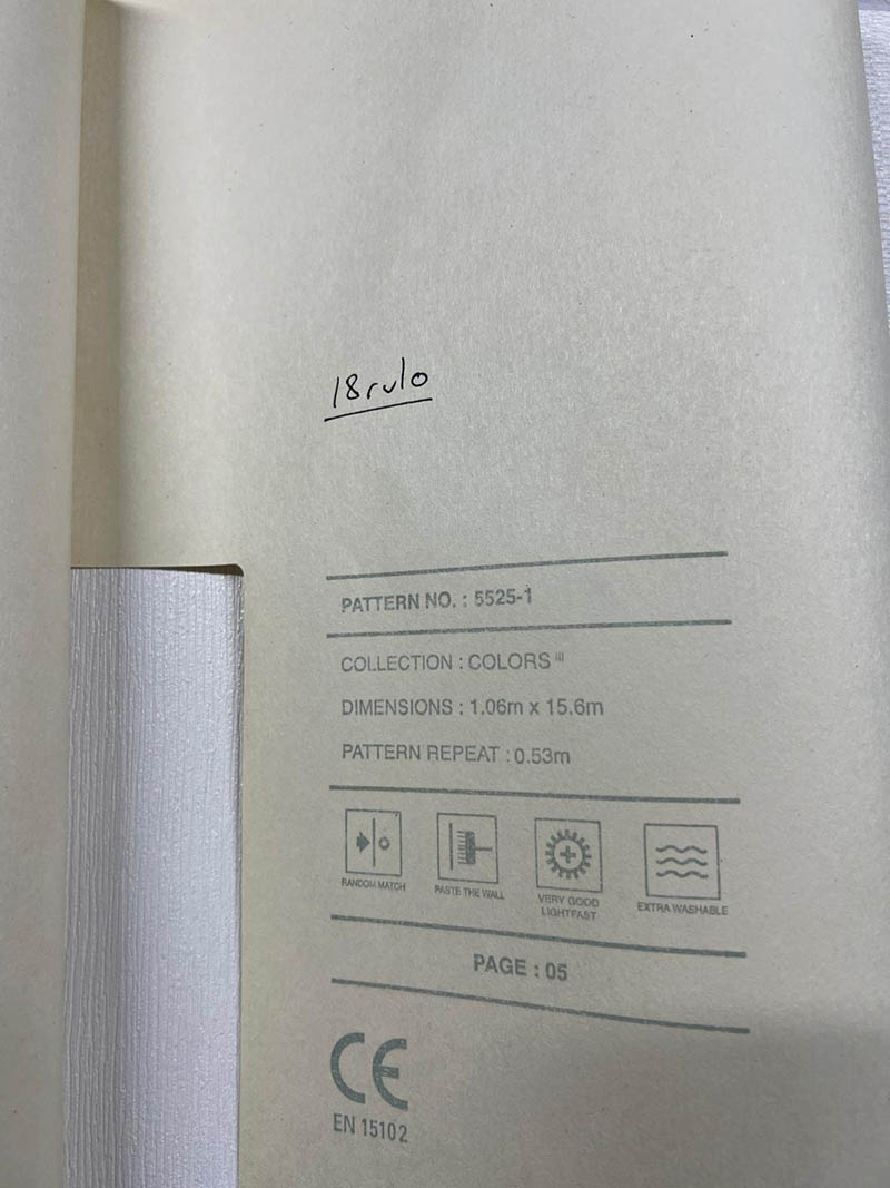 Dokulu Beyaz Dikey Çizgili 16 M2 Duvar Kağıdı 55251