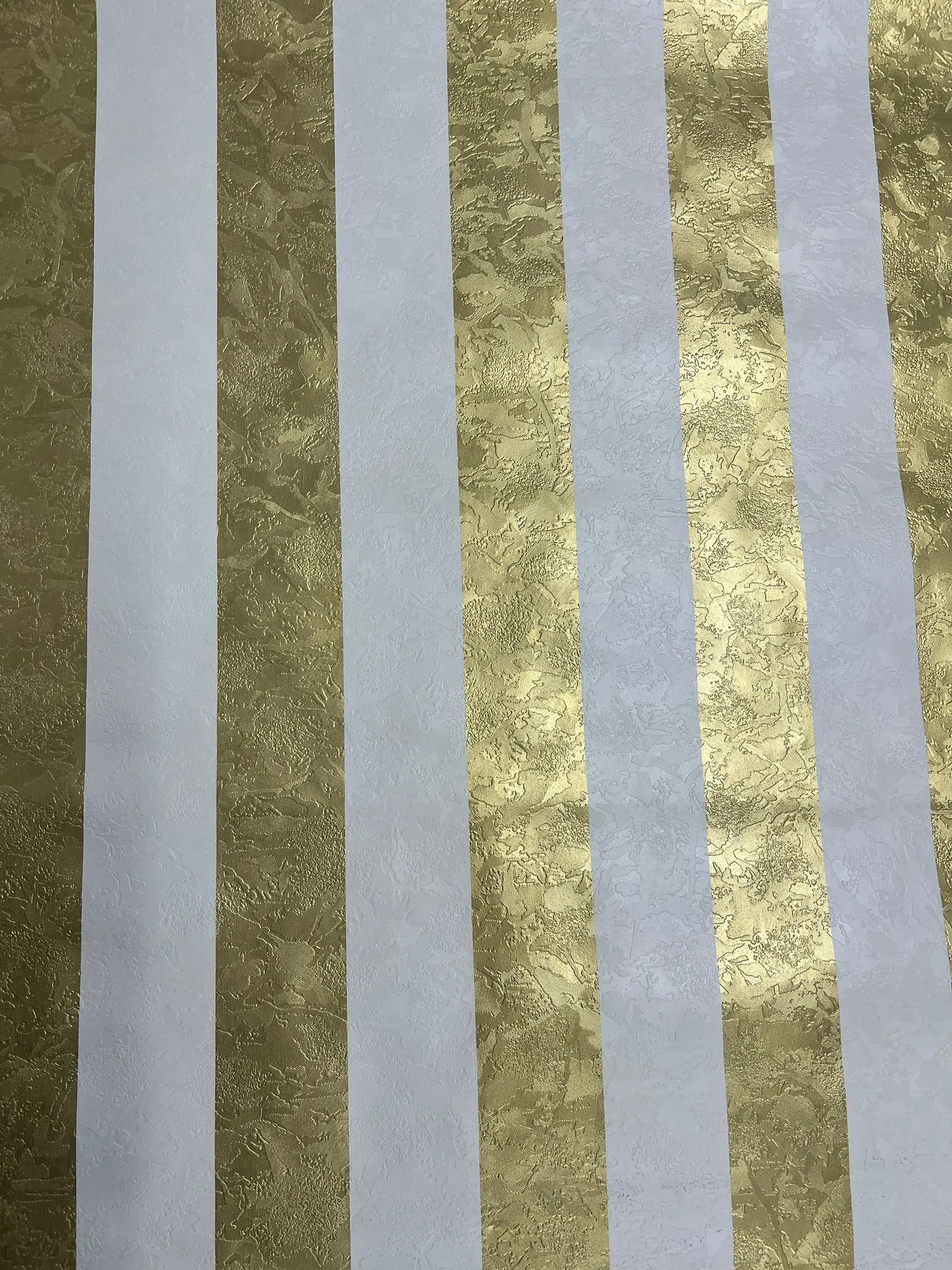 Gold Çizgili Duvar Kağıdı 12411