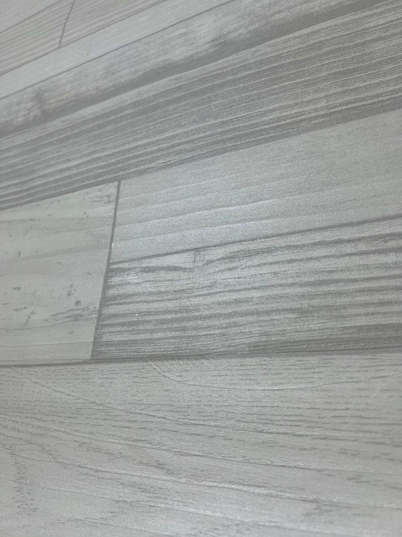 Gri Açık Renk Yatay Ahşap Desen 16 M2 Duvar Kağıdı 651501