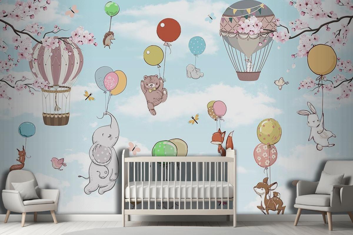 Mavi Gökyüzünde Balonlara Asılan Sevimli Hayvanlar Çocuk Odası Duvar Kağıdı